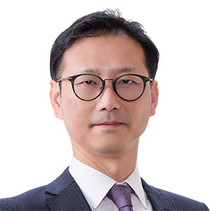 Headshot of Wei Xin