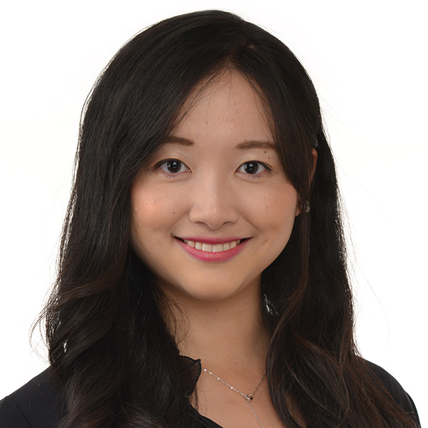 何　思寧（Cathy He)の顔写真